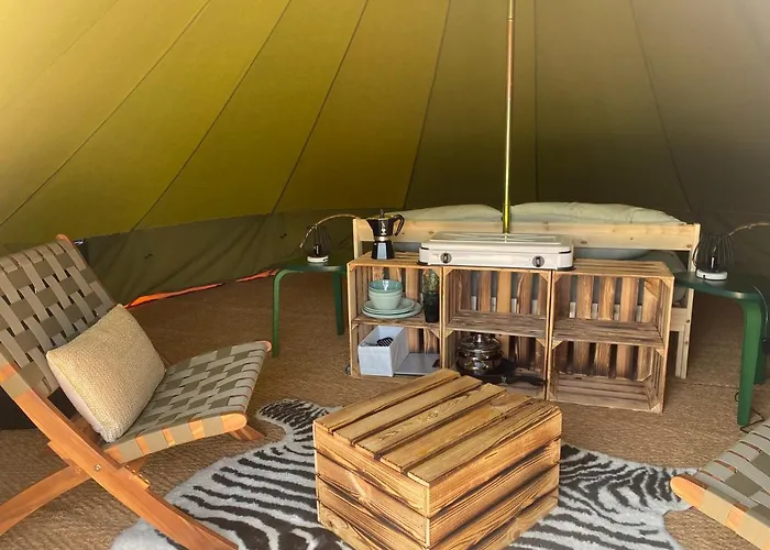 Landgoed Julianahoeve * Хеленавен